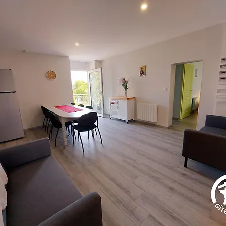 Les Grands Bles D'or, 12 Personnes Saint-Aubin-du-Desert