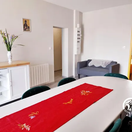 Les Grands Bles D'or, 12 Personnes * Saint-Aubin-du-Desert