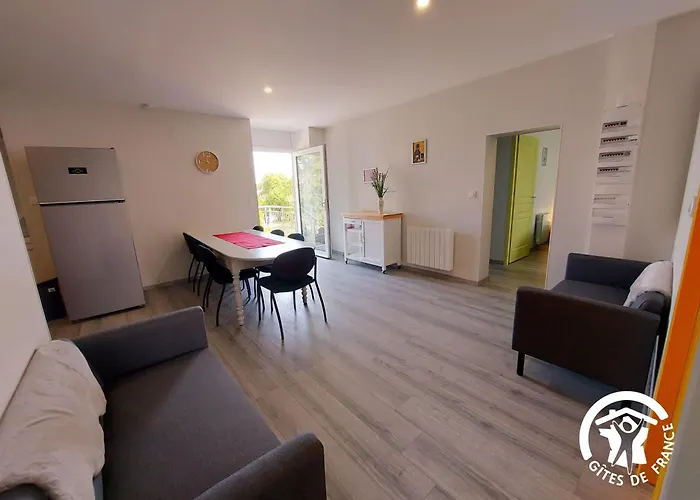 Les Grands Bles D'or, 12 Personnes Saint-Aubin-du-Desert